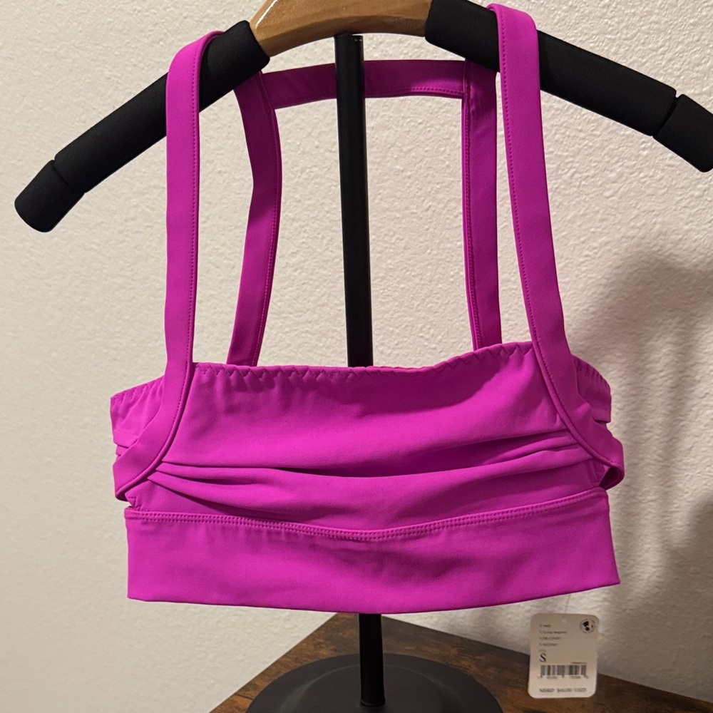 Free People movement Hot Pink Ruched Crop sports bra. S 🩷🩷🩷